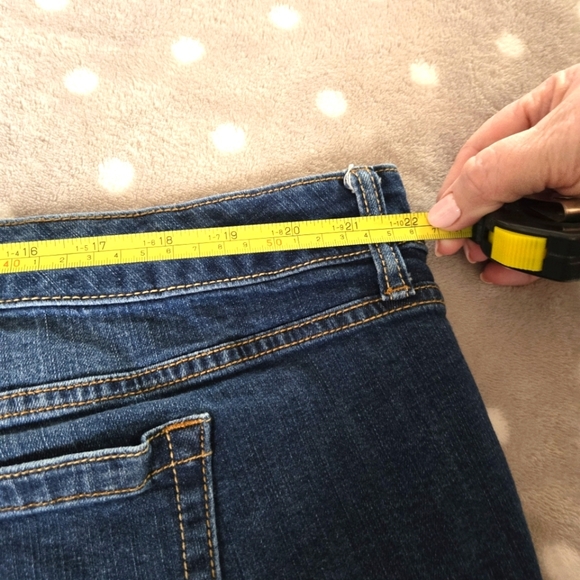 Torrid Blue Jean Shorts with Frayed Hem - Size 24 - Picture 7 of 12